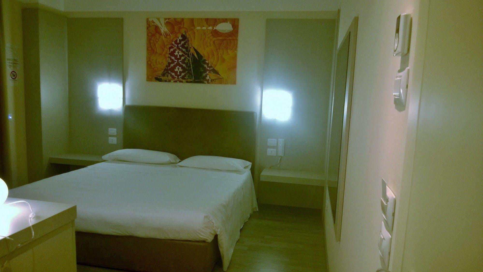 Hotel Motel Piu' Vaiano Cremasco Екстериор снимка