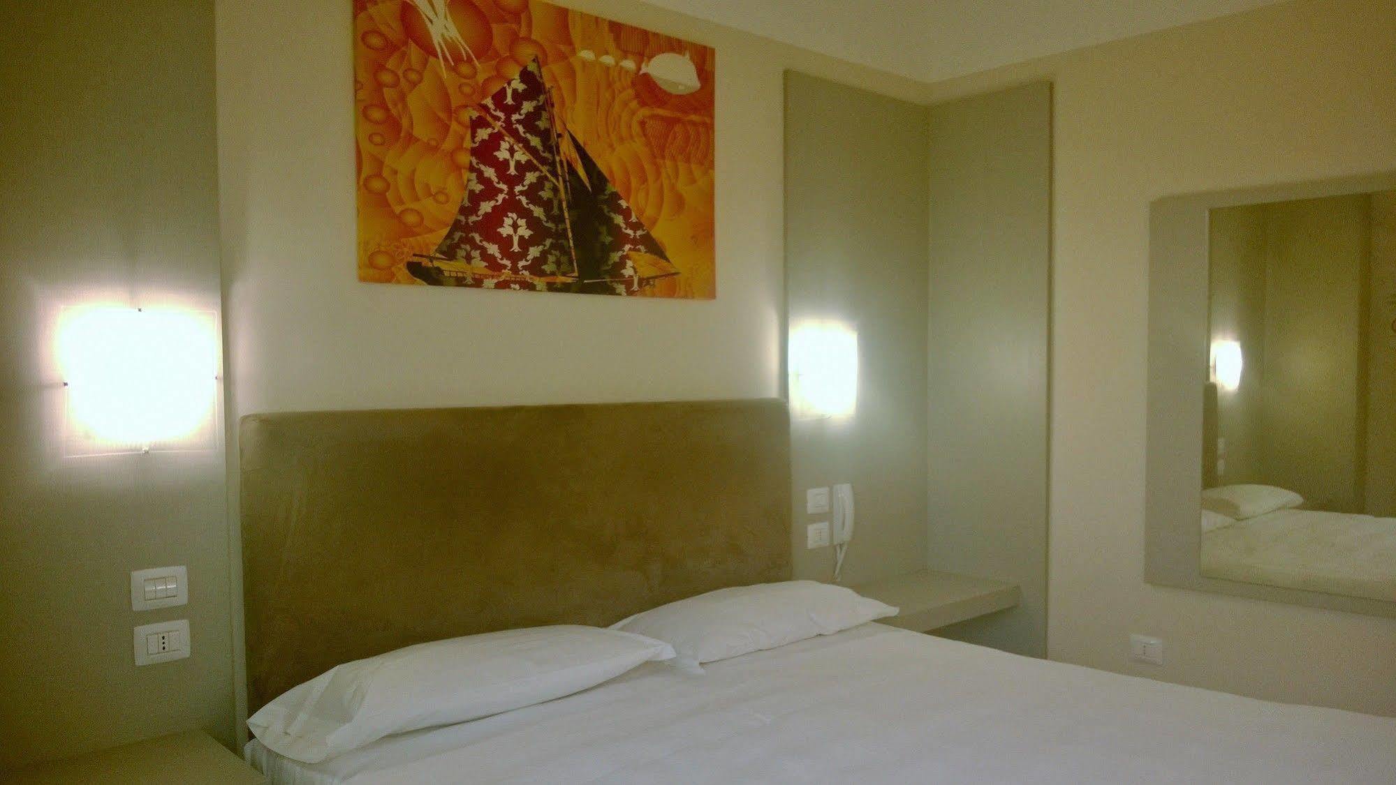 Hotel Motel Piu' Vaiano Cremasco Екстериор снимка